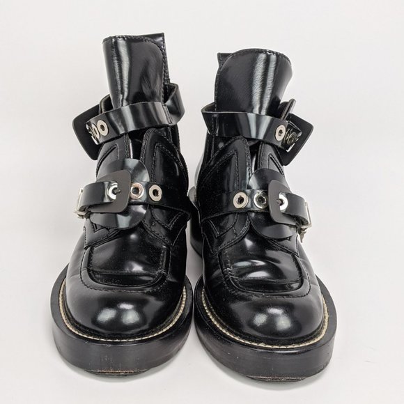 SOLDBalenciaga Ceinture Buckle Cut Out Ankle Boots - Picture 4 of 8